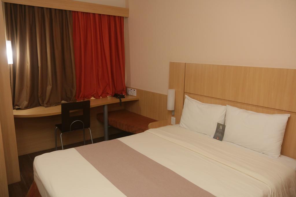 Hotel Ibis Feira De Santana Extérieur photo