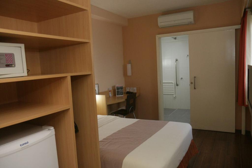 Hotel Ibis Feira De Santana Extérieur photo